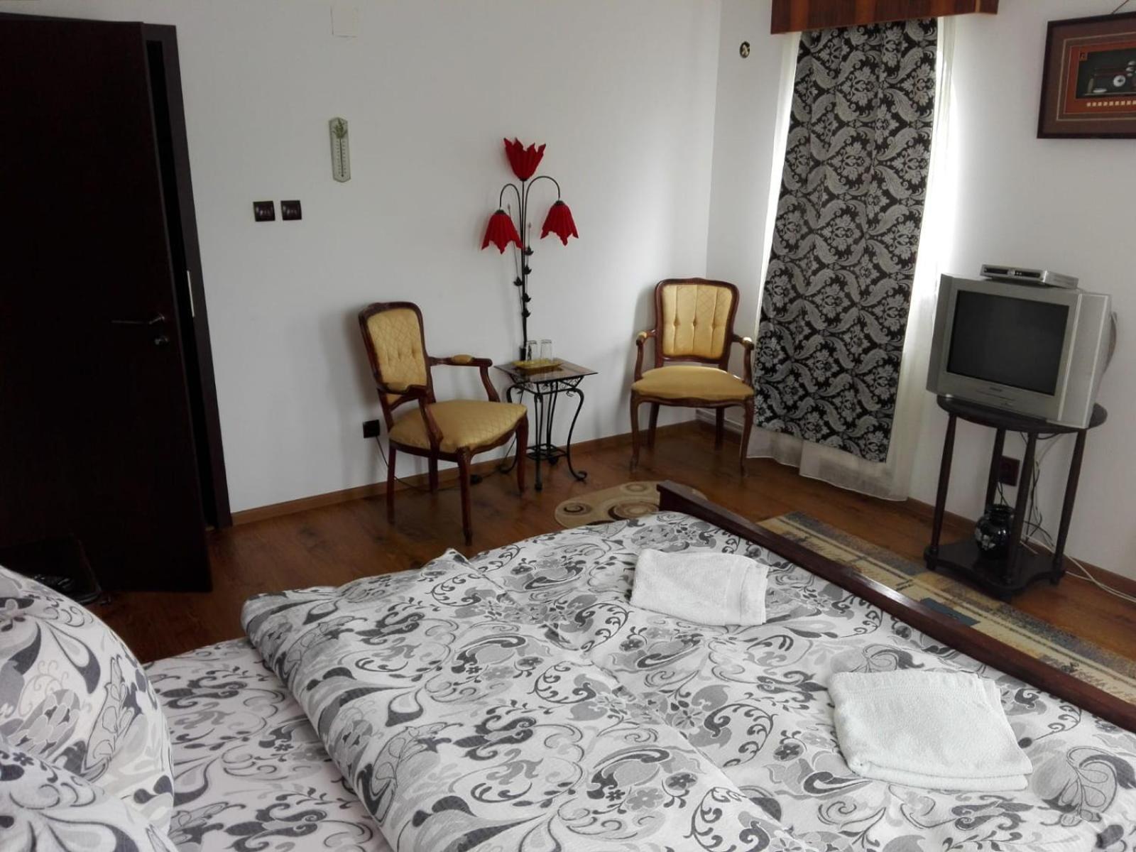 Vila Madudu Vălenii de Munte Zewnętrze zdjęcie