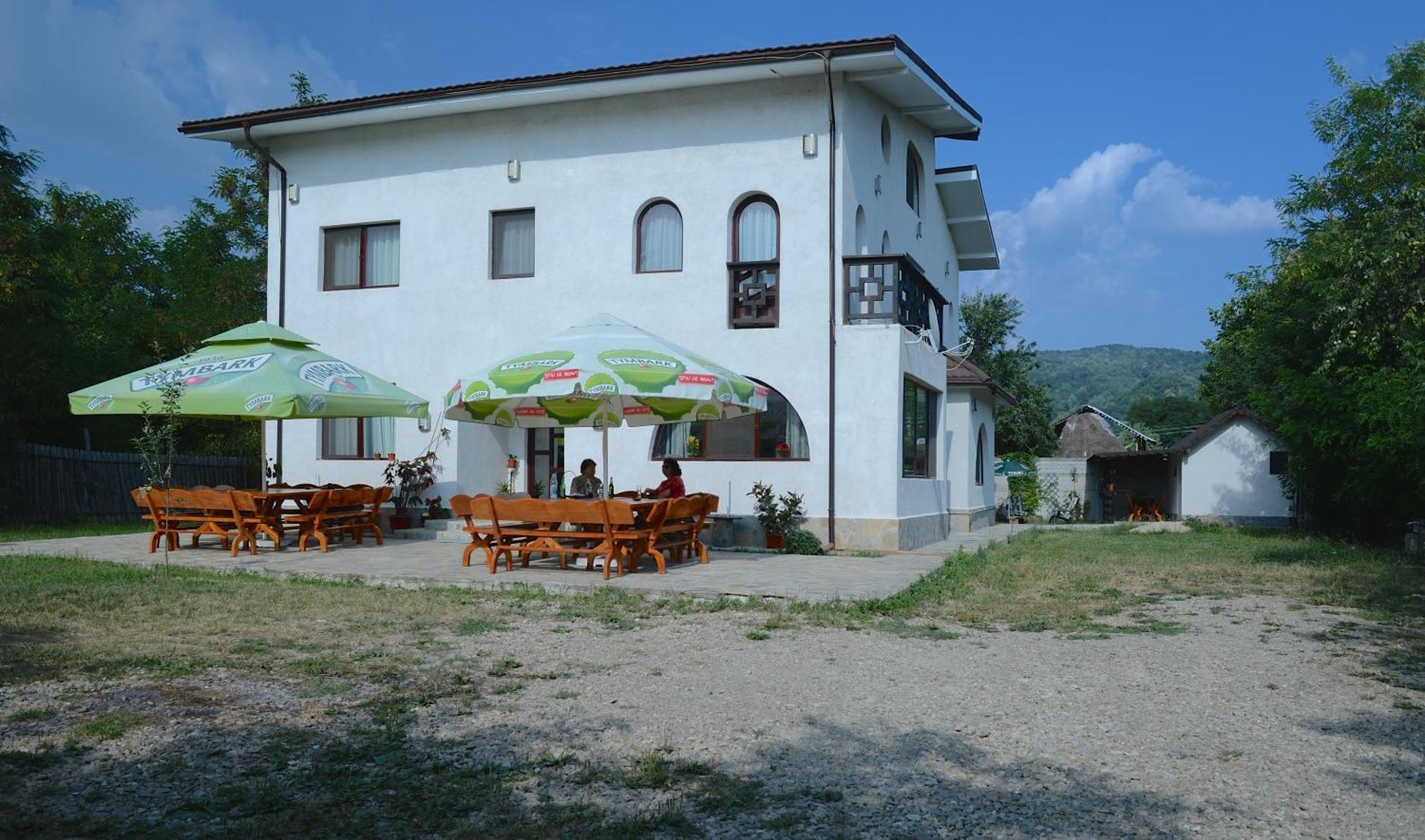 Vila Madudu Vălenii de Munte Zewnętrze zdjęcie