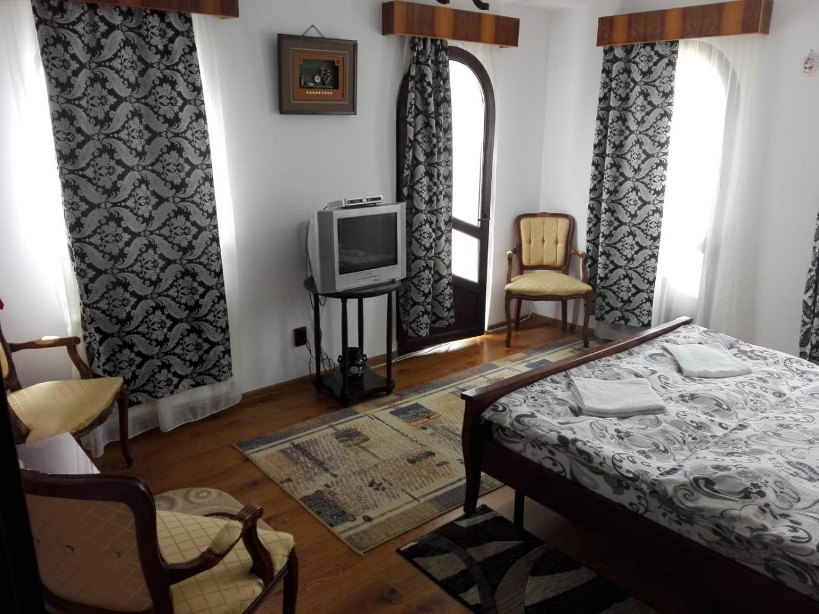 Vila Madudu Vălenii de Munte Zewnętrze zdjęcie