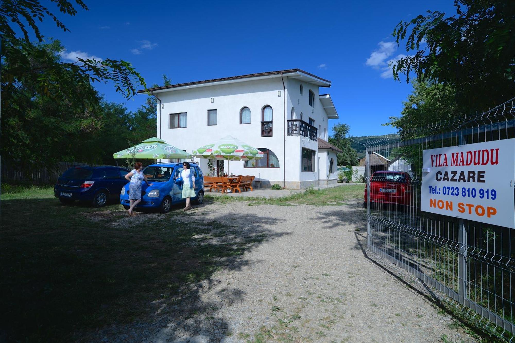 Vila Madudu Vălenii de Munte Zewnętrze zdjęcie
